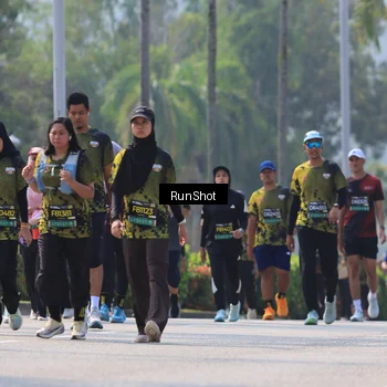 Runner Photo 7051685
