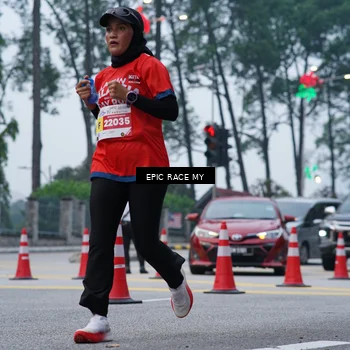Runner Photo 7051695