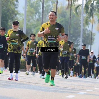 Runner Photo 7051700