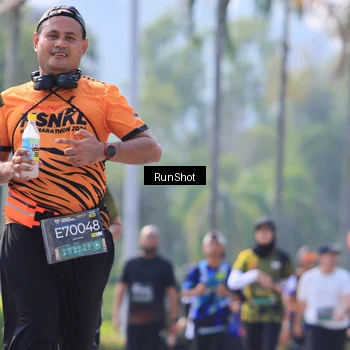 Runner Photo 7051703