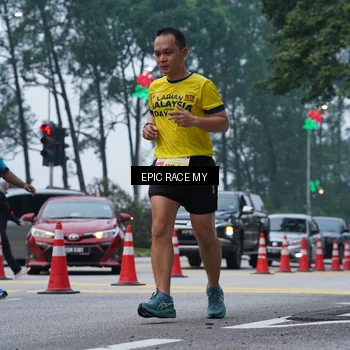 Runner Photo 7051709