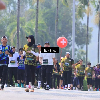 Runner Photo 7051712