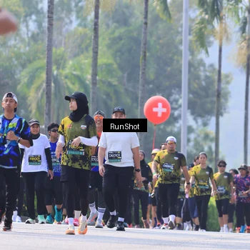 Runner Photo 7051713