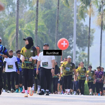 Runner Photo 7051715