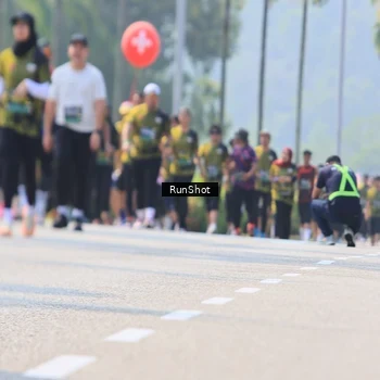 Runner Photo 7051717