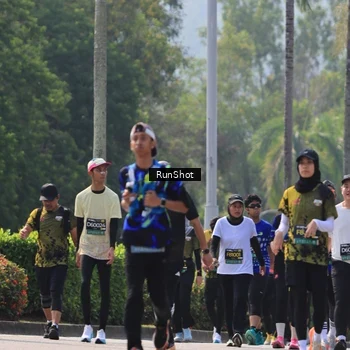 Runner Photo 7051725