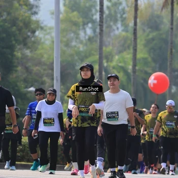 Runner Photo 7051746