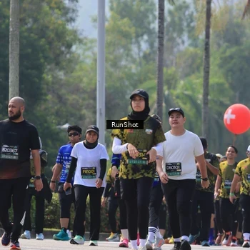 Runner Photo 7051747