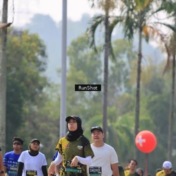 Runner Photo 7051755