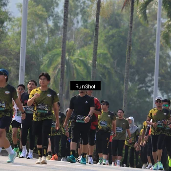 Runner Photo 7051764