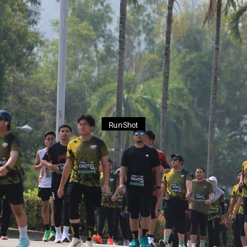 Runner Photo 7051775