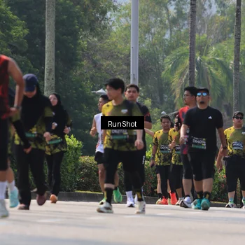 Runner Photo 7051783