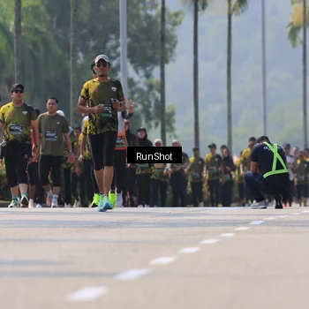 Runner Photo 7051789