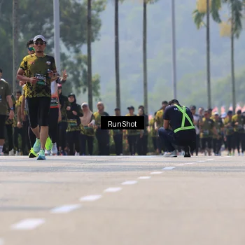 Runner Photo 7051791