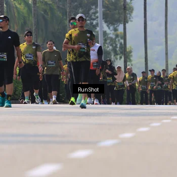 Runner Photo 7051794