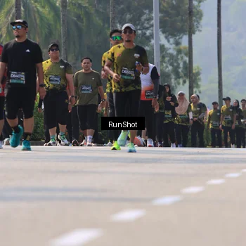 Runner Photo 7051800