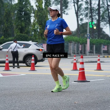 Runner Photo 7051803