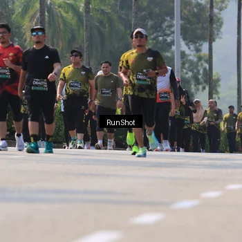 Runner Photo 7051807
