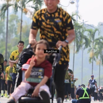 Runner Photo 7051808