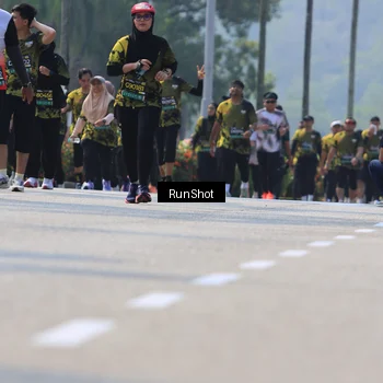 Runner Photo 7051810