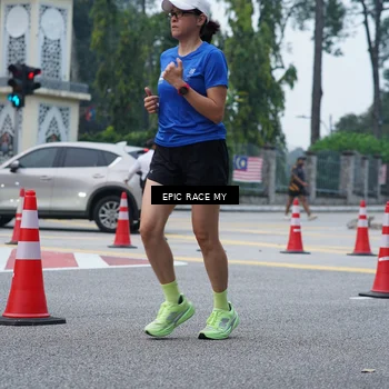 Runner Photo 7051811