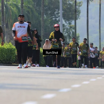 Runner Photo 7051817