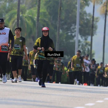 Runner Photo 7051818