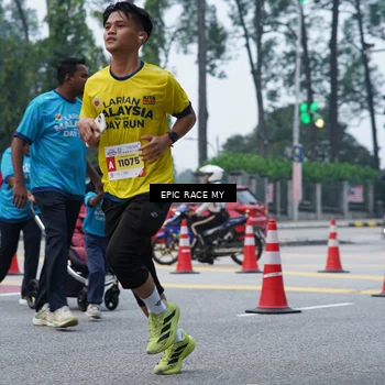 Runner Photo 7051827