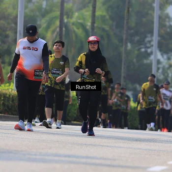 Runner Photo 7051834