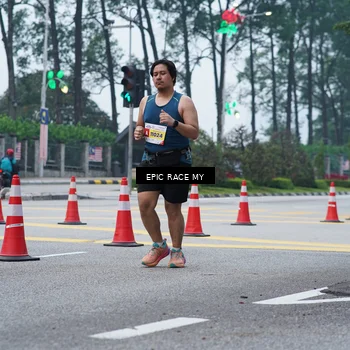 Runner Photo 7051841