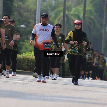 Runner Photo 7051846