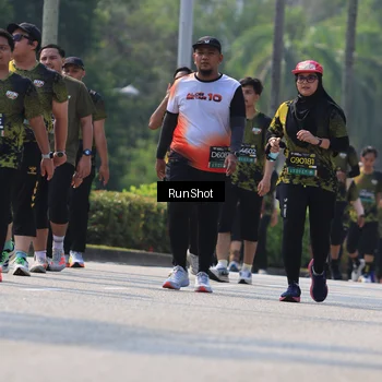 Runner Photo 7051849