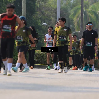 Runner Photo 7051851