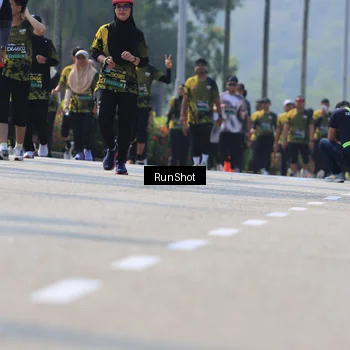 Runner Photo 7051854