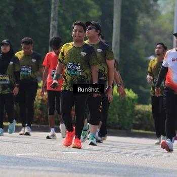Runner Photo 7051859