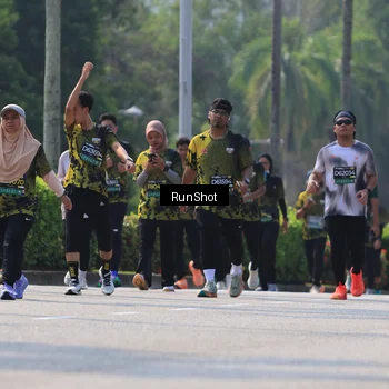Runner Photo 7051865