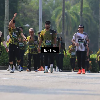 Runner Photo 7051866