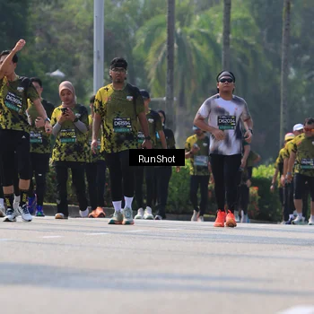 Runner Photo 7051870