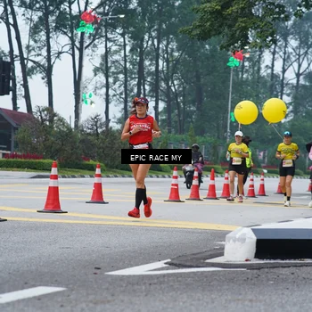 Runner Photo 7051878