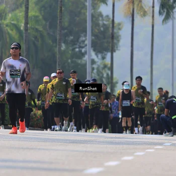 Runner Photo 7051883