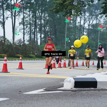 Runner Photo 7051884