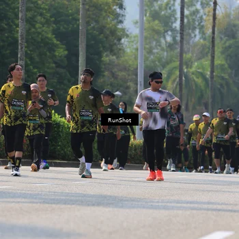 Runner Photo 7051900