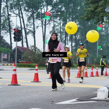 Runner Photo 7051905