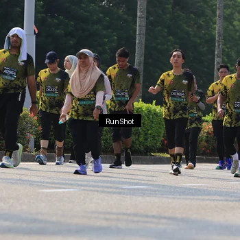 Runner Photo 7051923