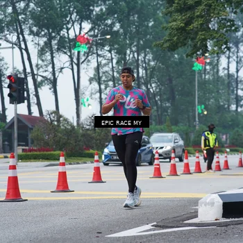 Runner Photo 7051936