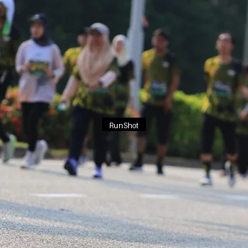 Runner Photo 7051945
