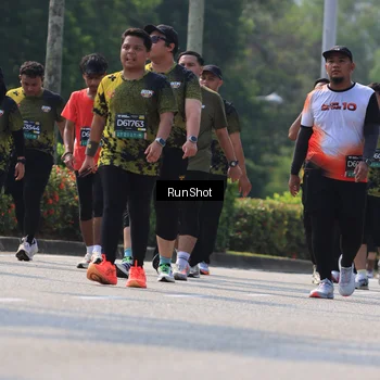 Runner Photo 7051946