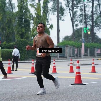 Runner Photo 7051963
