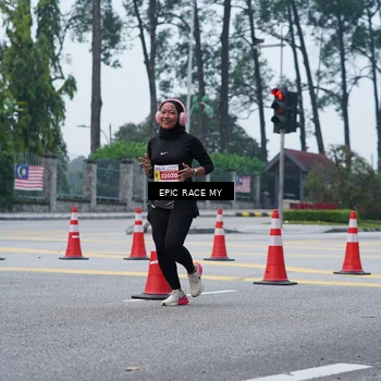 Runner Photo 7052035