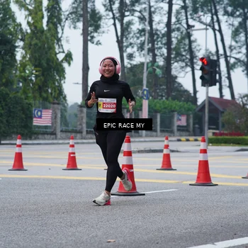 Runner Photo 7052039
